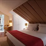 The 7 Hotel, Suites, & Hotel