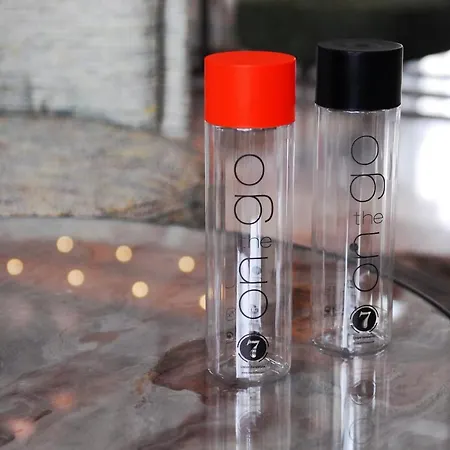 The 7 Hotel, Suites, & Hotell 3*