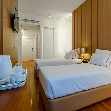 The 7 Hotel, Suites, & Hotel Lisbon