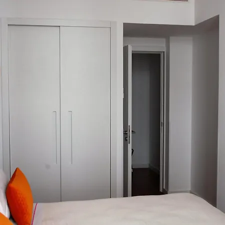 The 7 Hotel, Suites, & 3* Lisbon