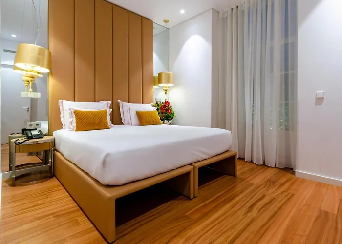 The 7 Hotel, Suites, & 3*