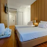 The 7 Hotel, Suites, & Ξενοδοχείο Lisboa