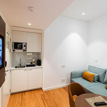 The 7 Hotel, Suites, & ホテル