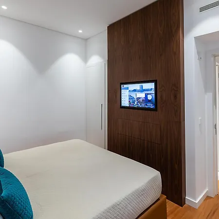 The 7 Hotel, Suites, & Отель 3*