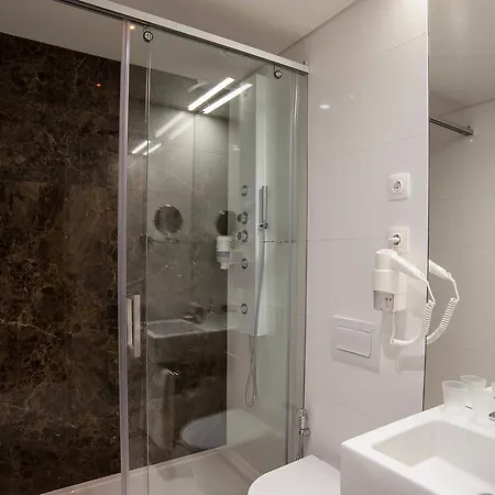 Hotel The 7 Hotel, Suites, & Lisbon