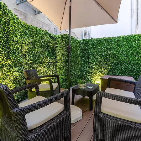 The 7 Hotel, Suites, &