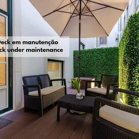 Отель The 7 Hotel, Suites, & 3*