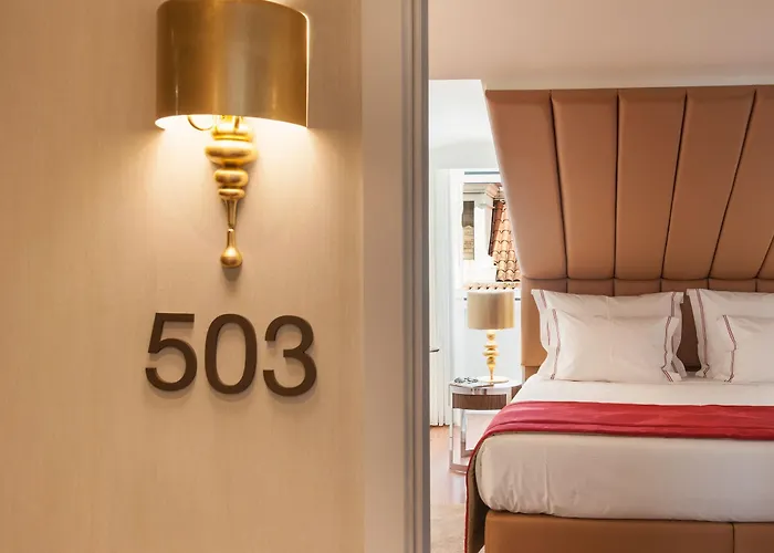 Hotel The 7 Hotel, Suites, &