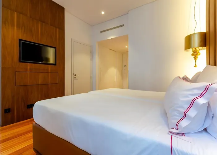 The 7 Hotel, Suites, & Hotel