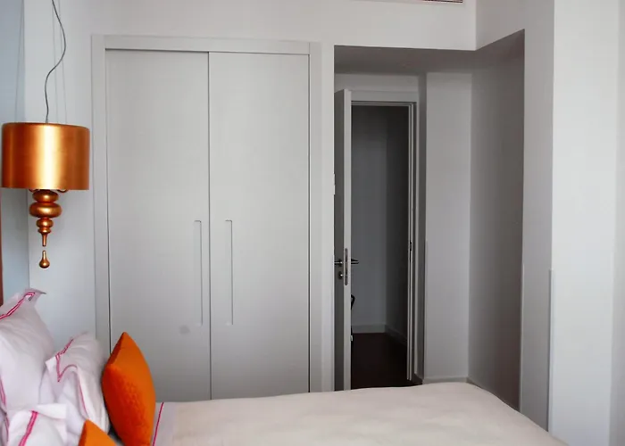 The 7 Hotel, Suites, & 3* Lisbon