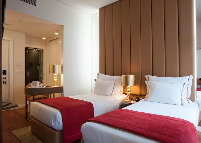 The 7 Hotel, Suites, & 3*