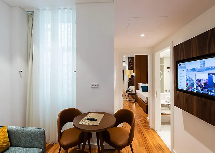 The 7 Hotel, Suites, &