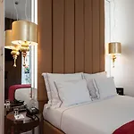 ホテル The 7 Hotel, Suites, & リスボン