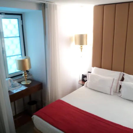 호텔 The 7 Hotel, Suites, &