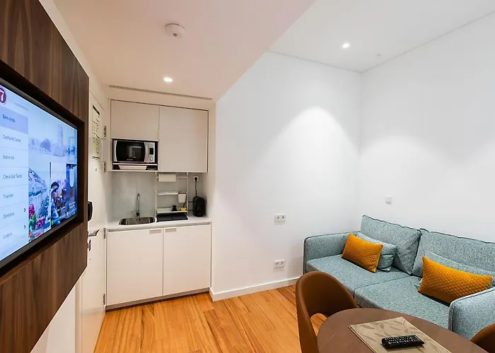 The 7 Hotel, Suites, & Hotel