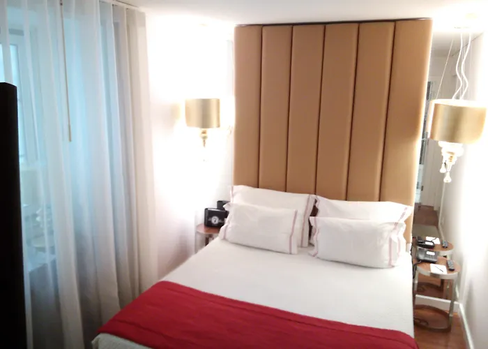 Hotell The 7 Hotel, Suites, &