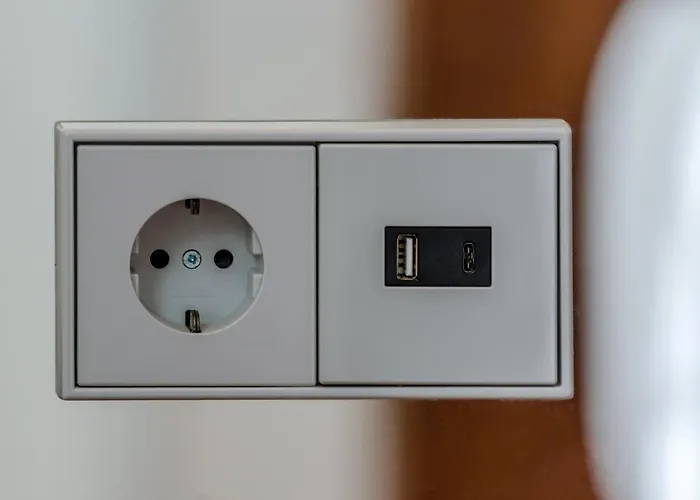 The 7 Hotel, Suites, & 3* Lisbon