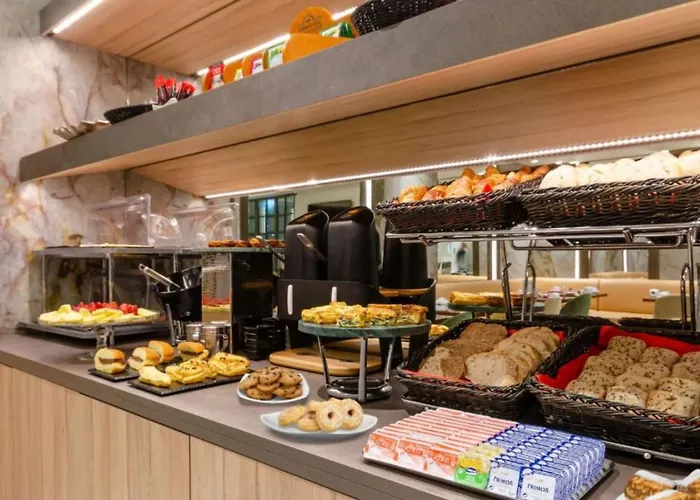 The 7 Hotel, Suites, &