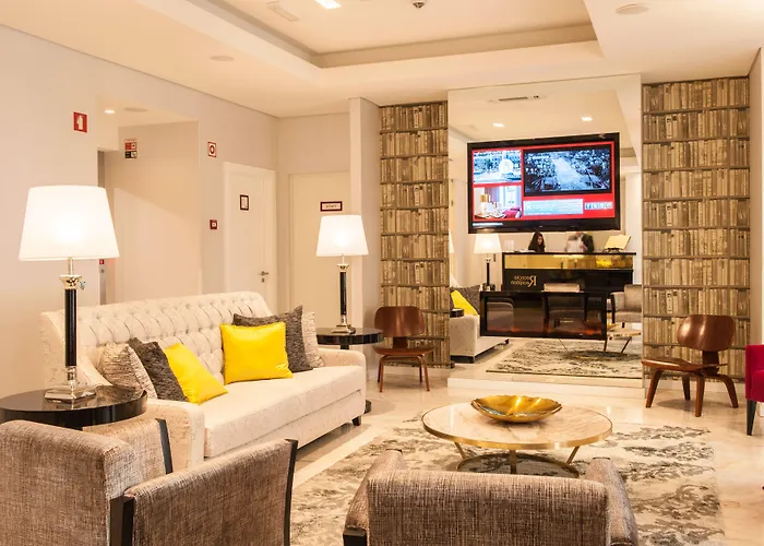 Hotell The 7 Hotel, Suites, & 3*