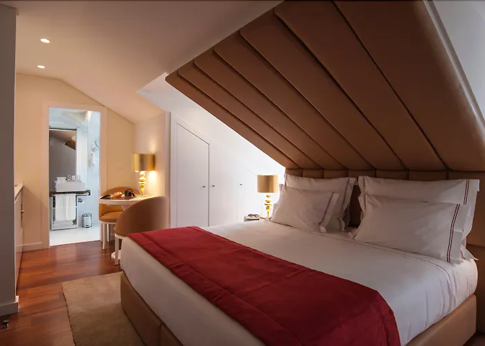 The 7 Hotel, Suites, & Hotel