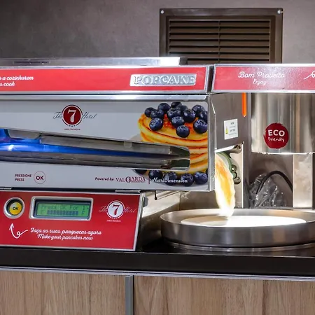 Hotel The 7 Hotel, Suites, & 3*