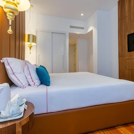 The 7 Hotel, Suites, & Hotel Lisbona