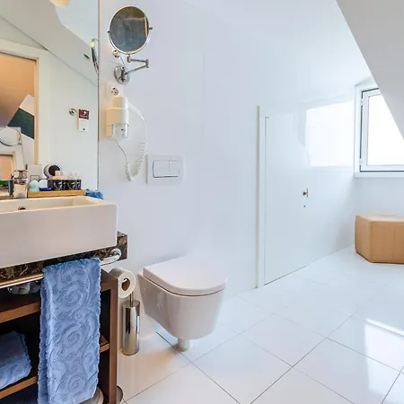 The 7 Hotel, Suites, & Lisbona